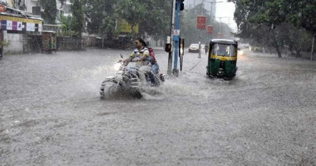 gujarat-rain-update-heavy-rain-in-these-districts