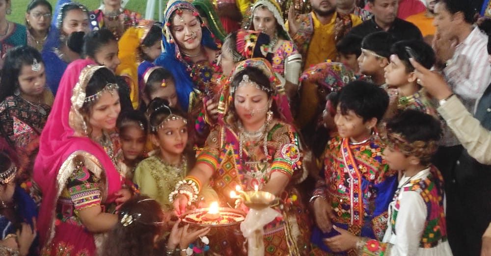 from-monday-the-great-festival-of-worshiping-mother-shakti-the-great-festival-of-navratri-begins-on-tuesday-the-razzmatazz-of-the-ancient-archaic-rasa