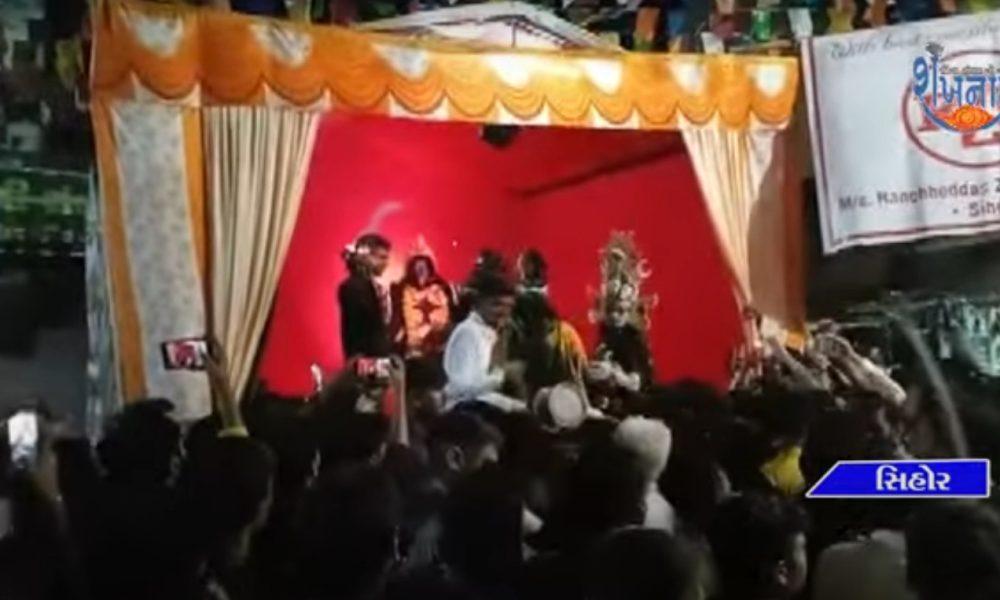 Kalikama was welcomed on Dussehra night in Sihore.