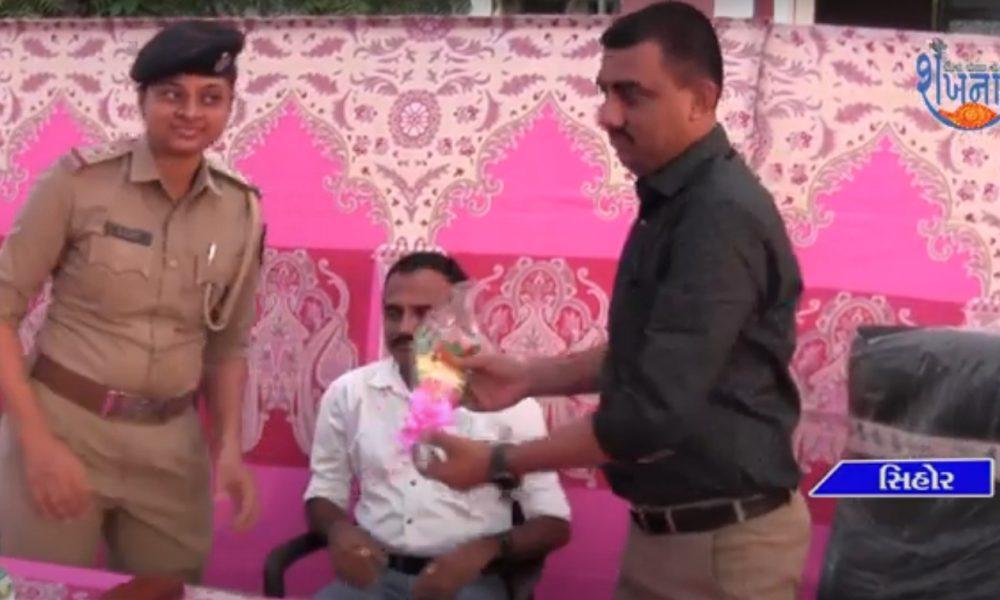 When PI Gohil of Sihore bid farewell, many of the youths had tears in their eyes.