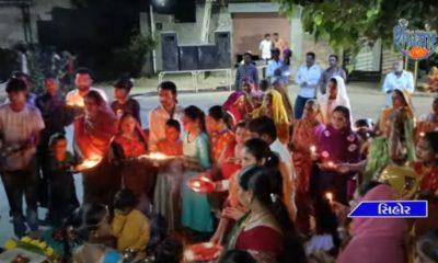 Mahaarti and Rasgarba were organized by Vishwanath Yuva Mandal in Sihore Patel Pham area.