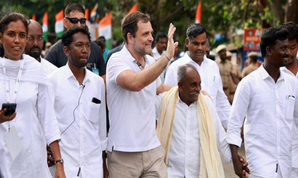 rahul-gandhi-started-his-padayatra-on-the-41st-day-from-kurnool-in-andhra-pradesh-in-which-many-activists-participated