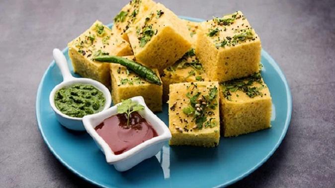 Try this tip to make Pocha and Jalidar 'Nylon Khaman' at home