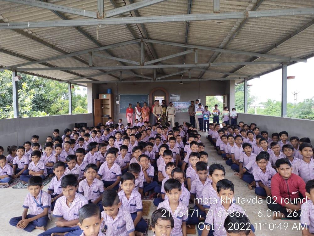 Wildlife Week was celebrated at Kumban Central School of Mahuva Taluk