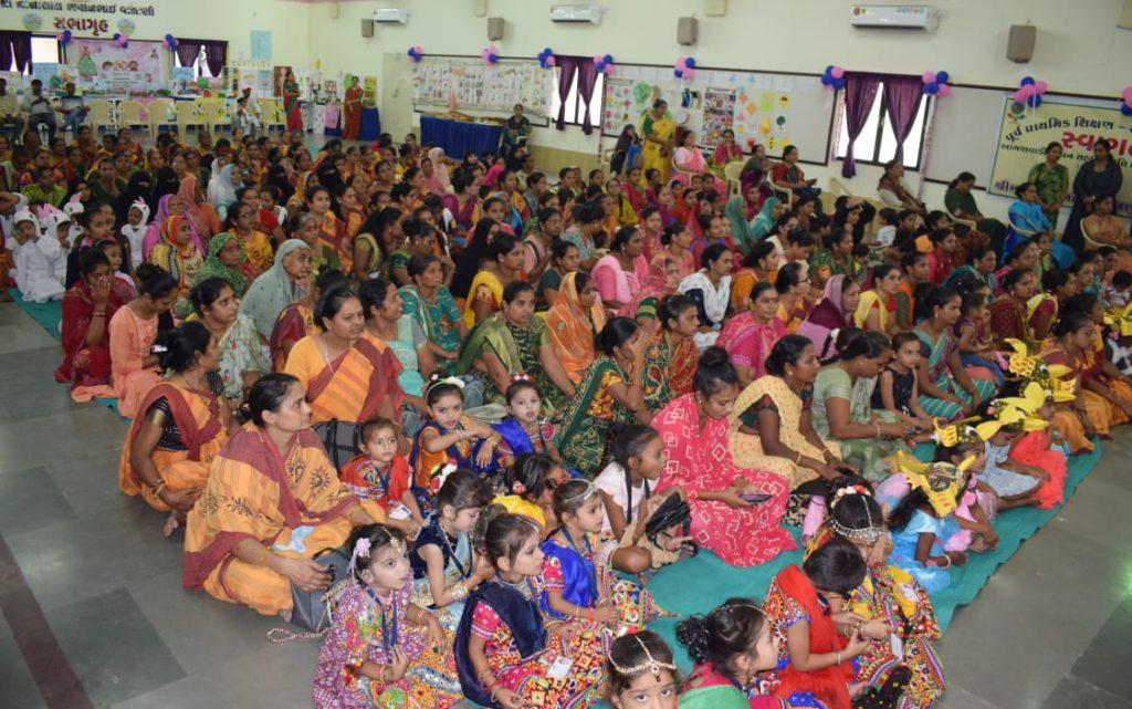 a-child-fair-was-organized-for-the-children-and-mothers-of-the-anganwadi-under-the-initiative-of-shishu-vihar-sanstha