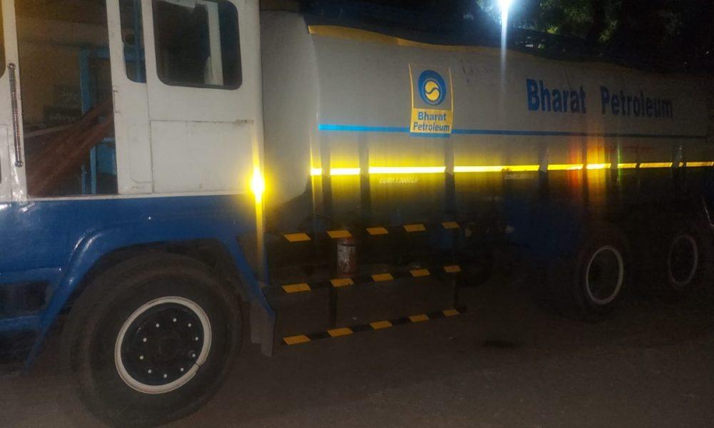 two-tankers-full-of-flammable-liquid-were-seized-near-rangola-intersection