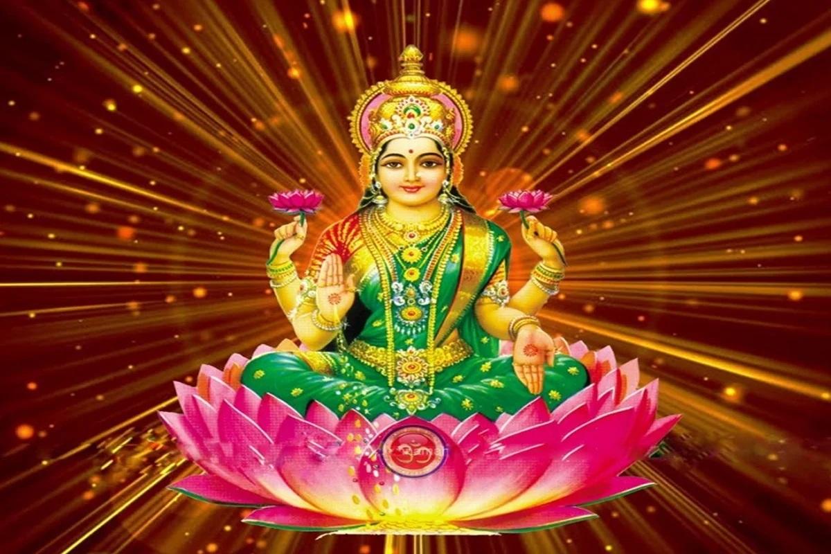 diwali-2022-on-diwali-night-do-not-do-these-work-otherwise-maa-lakshmi-gets-angry
