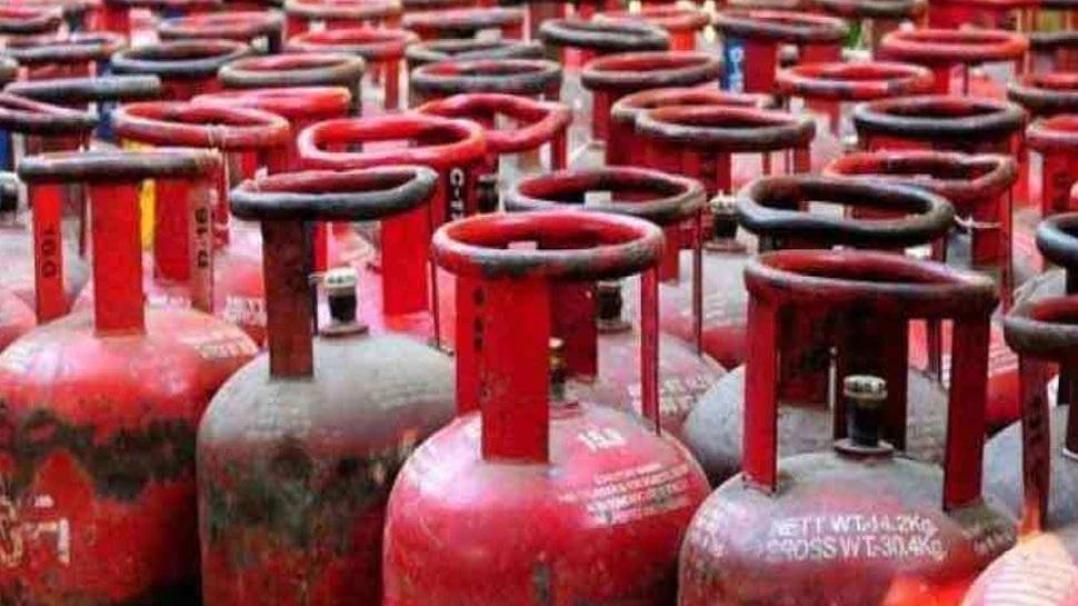 commercial-lpg-cylinder-price-reduced-with-effect-from-today