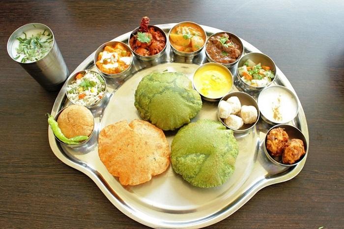 importance-of-satvik-food-in-shardiya-navratri-know-why-no-use-onion-garlic-in-navratri-food