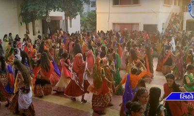 A grand Raas Garba was held at JJ Mehta Girls School run by Sehore Education Society.