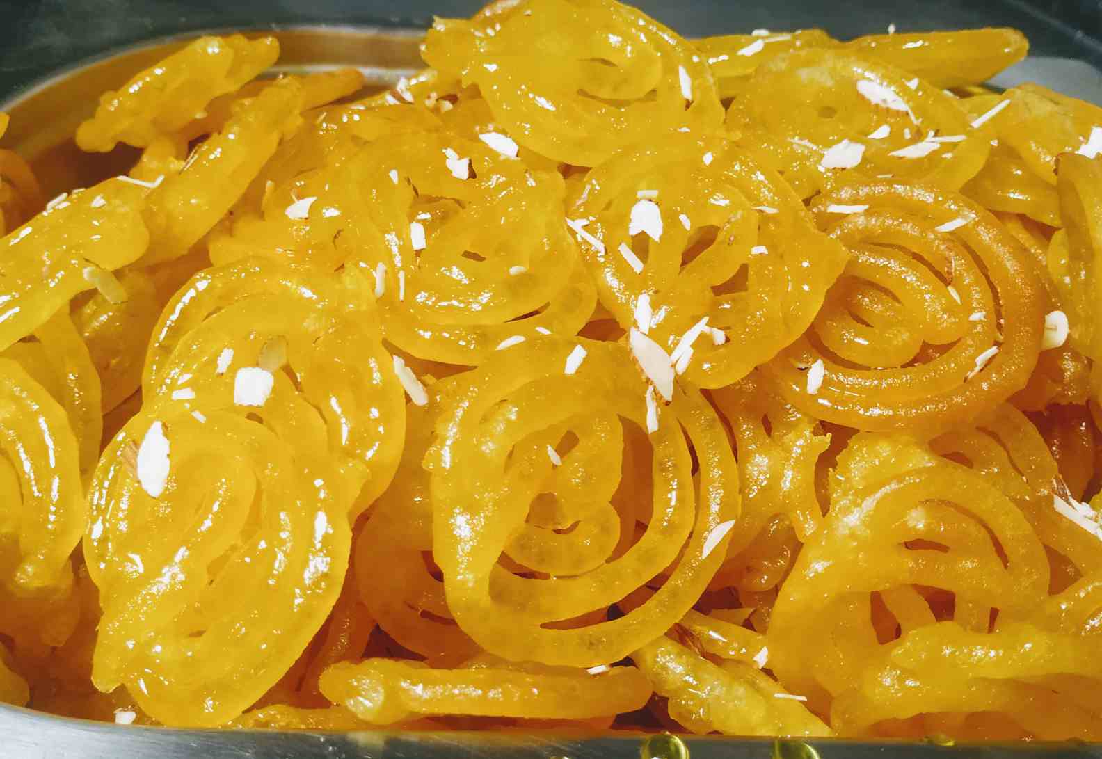Are you also fond of eating Jalebi? So you will be shocked to know its history