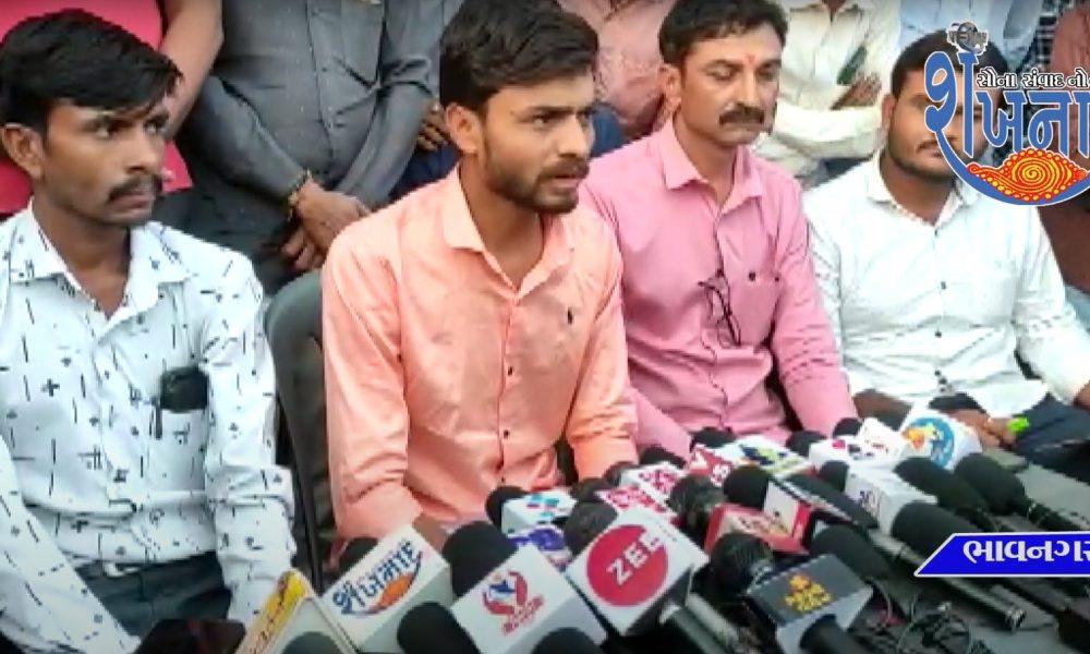 In Bhavnagar district, the kayakers of Phare Pass threw a challenge, announcing anti-BJP voting