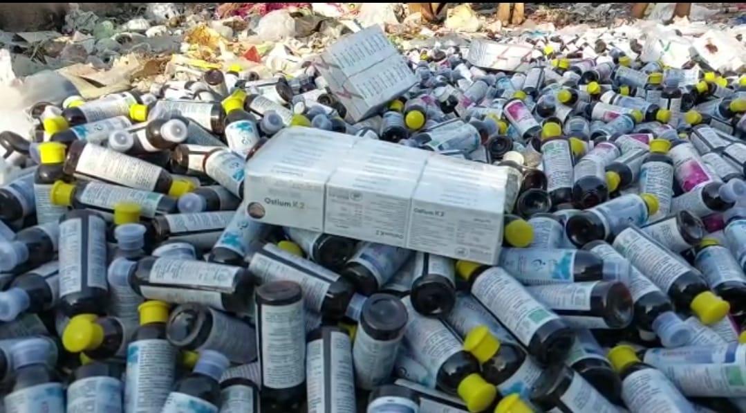 about-4000-bottles-of-medicine-which-was-supposed-to-expire-in-2023-were-dumped-near-jawahar-maidan-in-bhavnagar