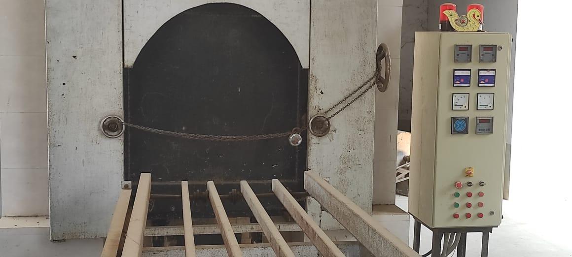 The gas furnace built at the cost of lakhs in the crematorium at Sihore remains closed