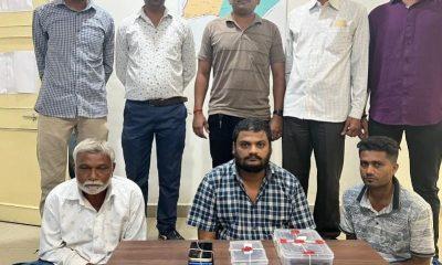 Four men from Sihore went to Vadodara to get revolver and police arrived: Chiman caught: Rafeeq Babu and Bashir Farrar