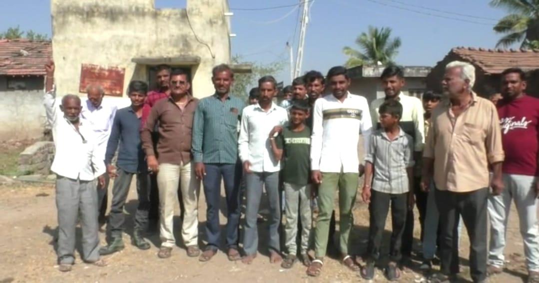 No Water, No Vote: People are thirsty for water for 10 days in Randola village of Palitana.
