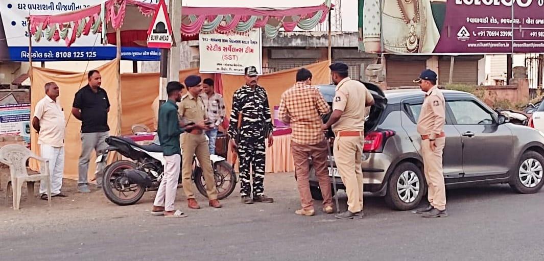 Intensive checking by static and flying surveillance team and police at Songarh check post in Sihore
