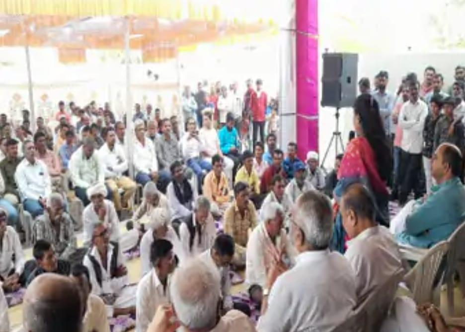 revatsinh-gohil-the-congress-candidate-from-bhavnagar-gramya-made-a-video-call-from-the-hospital-bed-and-raised-the-passion-of-the-workers