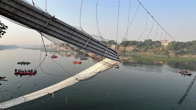 In administrative action after the Morbi Bridge accident, the chief officer of the municipality is suspended