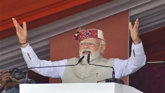 pm-modis-massive-rallies-in-gujarat-will-hold-7-public-meetings-in-three-days