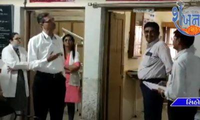 district-health-officer-manish-fancy-paid-a-surprise-visit-to-sehore-government-hospital