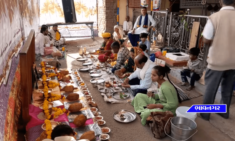 The 15th Patotsav of Bhavnagar Khada Wala Meldi Mata was held.