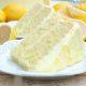 Feed the kids on Christmas with a tasty lemon cake, easy to make