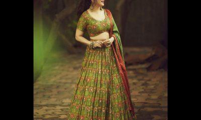 Recreate these looks of Dhak Dhak girl Madhuri Dixit, you too will look gorgeous in wedding season, party