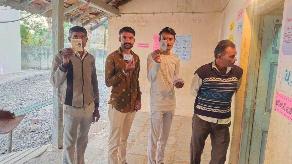 An estimated 58 per cent turnout in Bhavnagar district, fate of 66 candidates on 7 seats was captured in EVMs; The verdict will be on 8th