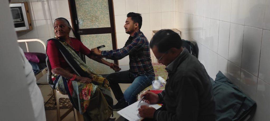 a-thyroid-camp-was-held-at-the-reputed-dr-dashrath-prajapati-hospital-in-sihore-with-only-a-token-fee
