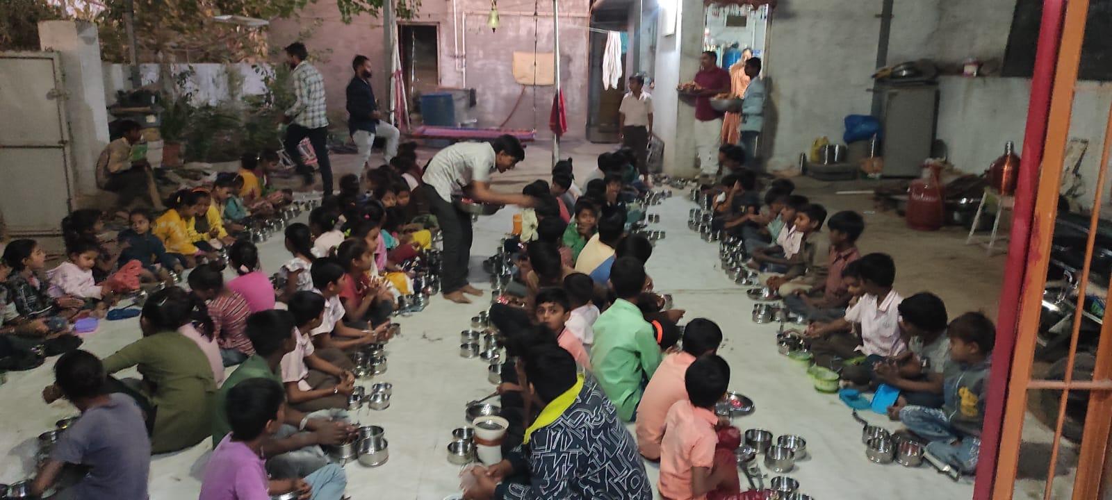 A batuk meal was organized at Sihore Swaminarayan Seva Kendra