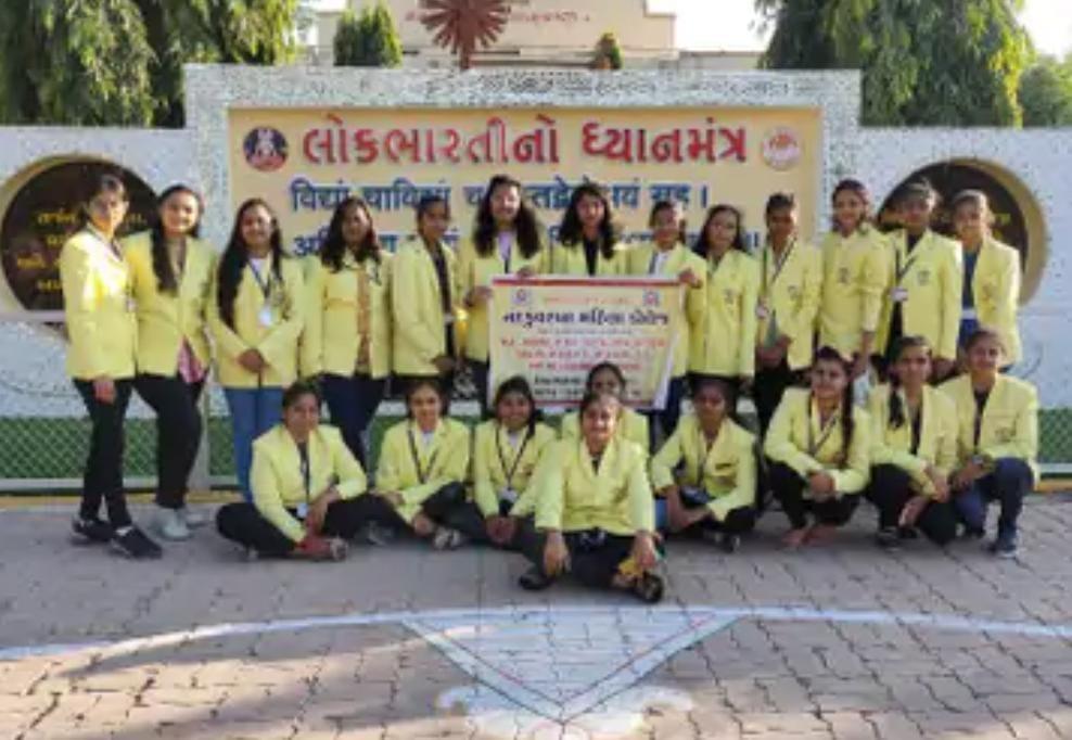 Students of Sanosara Lokabharti Nandkunwarba Mahila College, Sihore visited