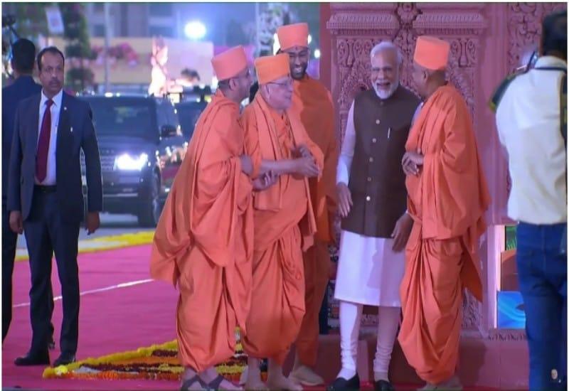 Prime Minister Modi formally inaugurated the Swami Maharaj Centenary Festival