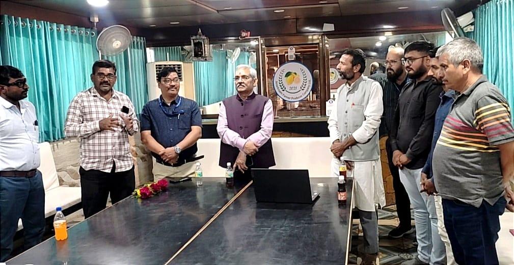 Top officials visiting Farmer Producers Institute at Amargarh, Sihore