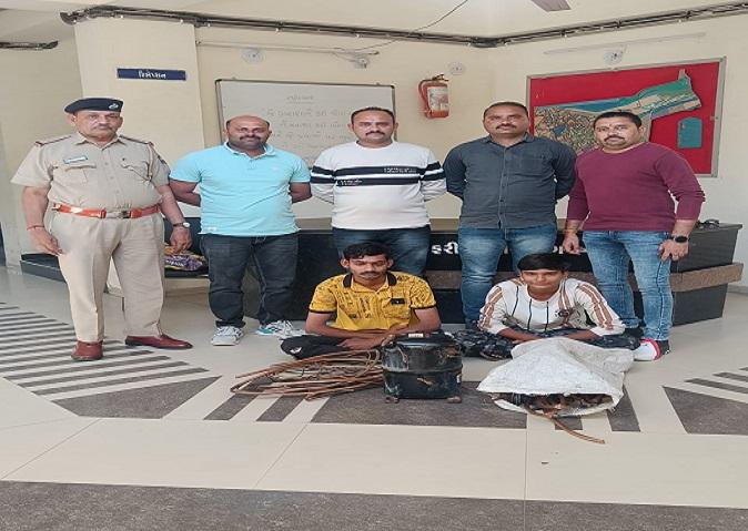 Bhavnagar: Two persons arrested for stealing AC wires and compressors kept at LIC premises