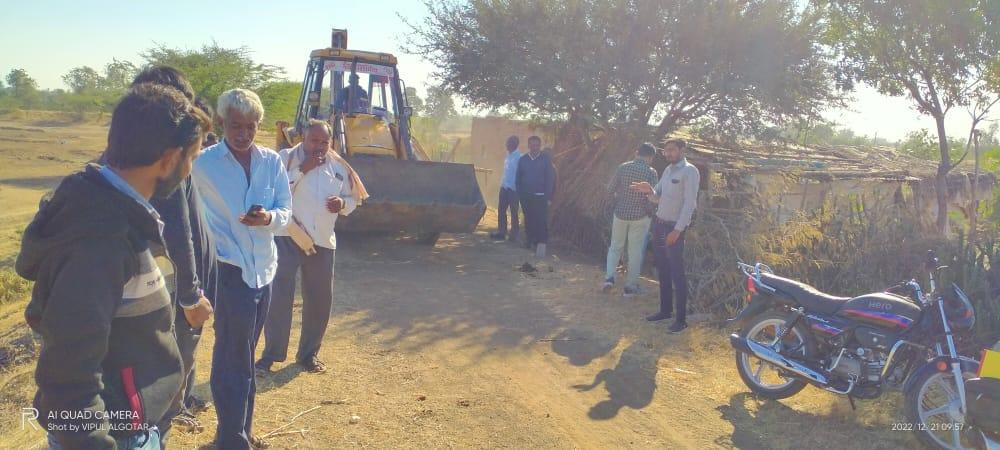 Tana Gundala village of Sihore conducted an exercise to relieve pressure on Gauchar land