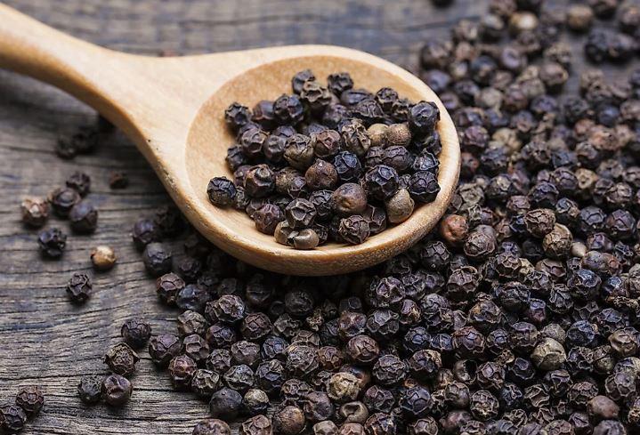 these-4-infallible-remedies-of-black-pepper-will-fix-all-the-bad-things-in-life-whoever-adopted-them-became-successful-in-life