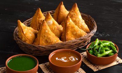Dayashankar's samosas are very famous in Shajapur, delicious samosas are available for just 2.30 rupees.