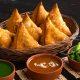 Dayashankar's samosas are very famous in Shajapur, delicious samosas are available for just 2.30 rupees.