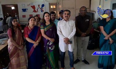 In Bhavnagar Shamaldas College, cooking was organized by Psychology and Home Science.