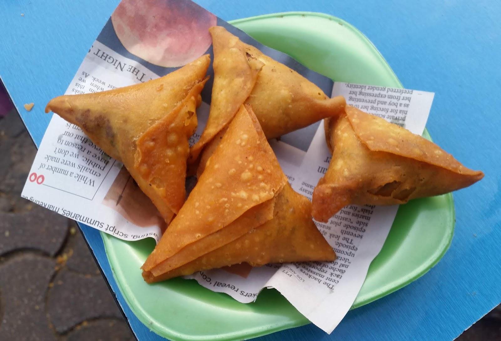 Street Food: Have you eaten Alwar's 'Rajinikanth' samosas, the taste will make you crazy