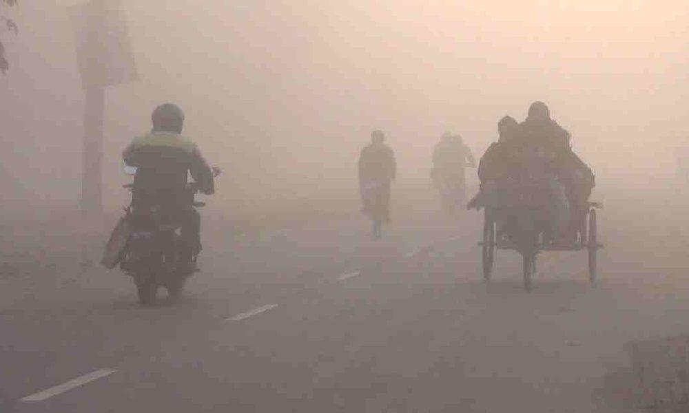 Weather Updates : Temperature in many cities below zero, cold wave may drop in North India from today