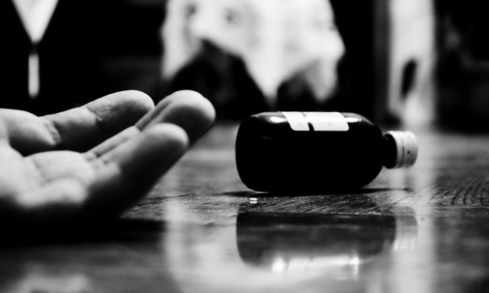 tired-of-usurers-torture-in-botad-jeweler-cuts-life-short-4-complaints-against