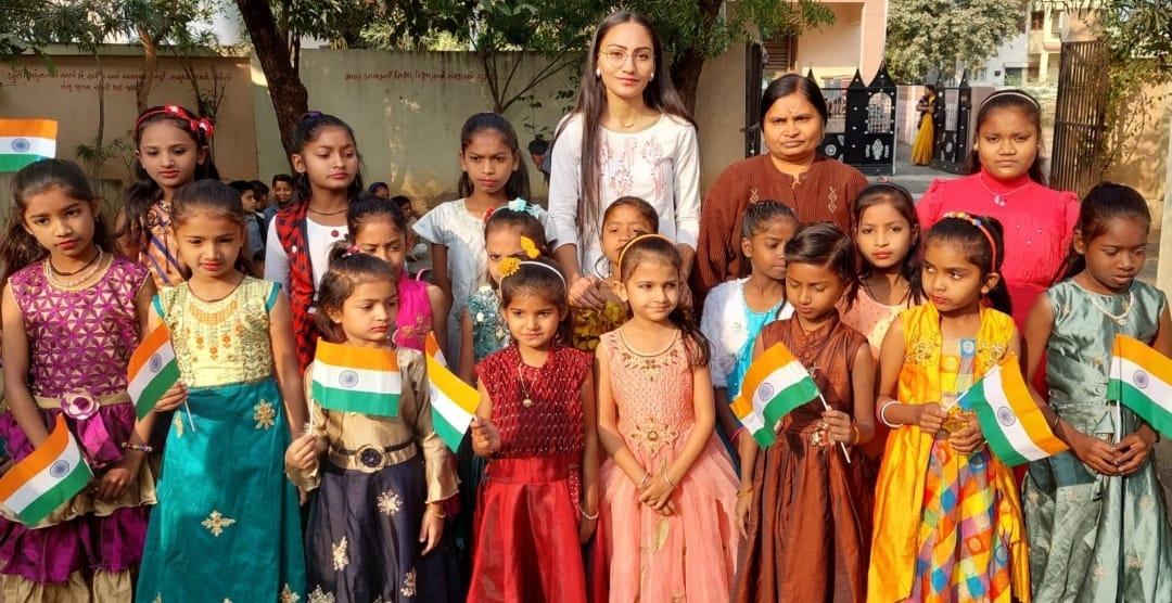 Flag hoisting by Janvi Chavdana Varad studying in BDS at Sehore Primary School