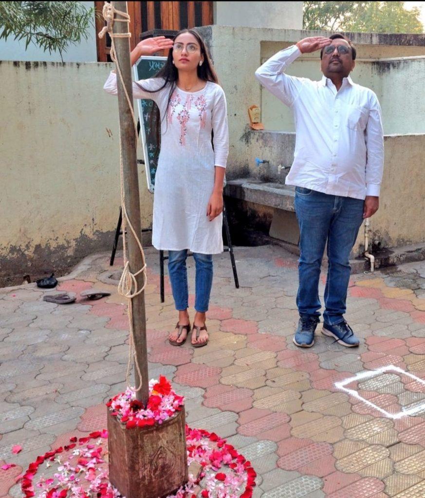 Flag hoisting by Janvi Chavdana Varad studying in BDS at Sehore Primary School