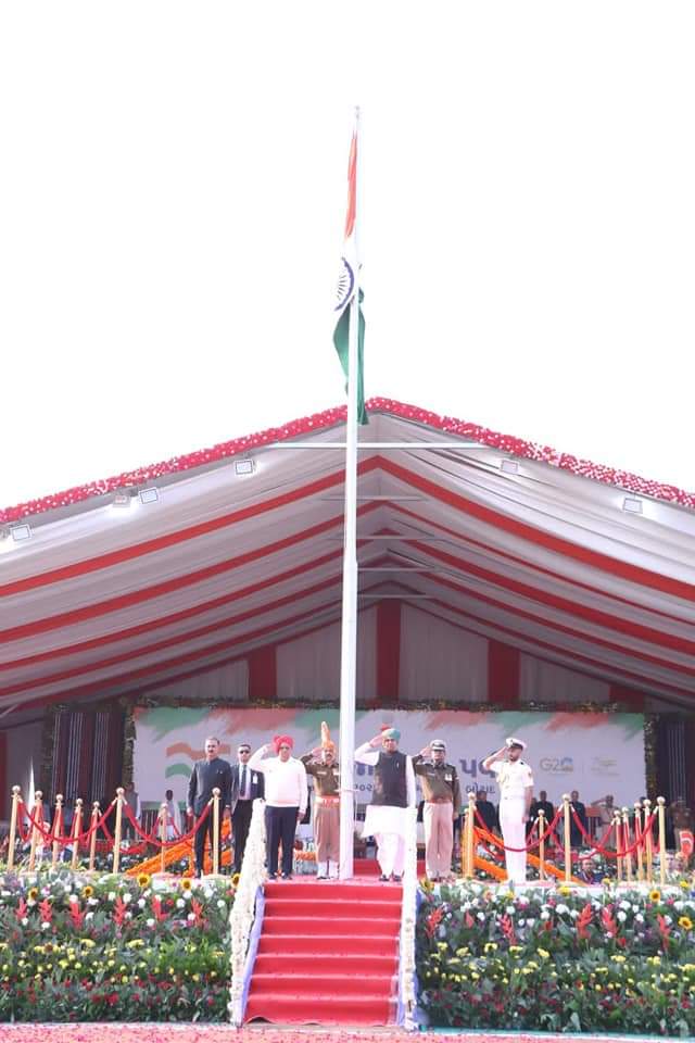 Celebration of State Republic Day in Botad in the presence of Acharya Devvratji and Bhupendrabhai Patel