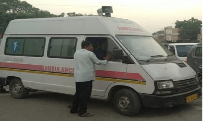 sehore-govt-hospital-emergency-service-ambulance-shut-down-for-last-one-month-ambulance-under-repair
