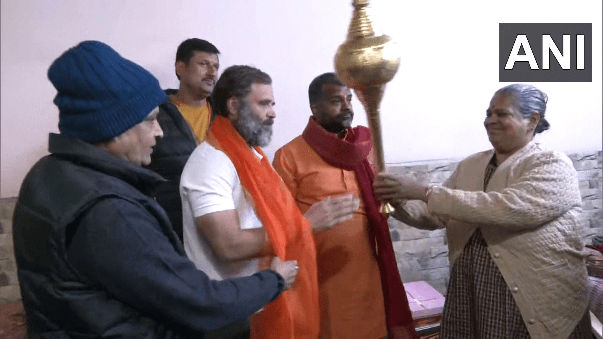 Rahul Gandhi takes blessings of Bajrang Bali, Bharat Jodo Yatra will enter in UP