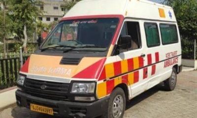 Ambulance of Sinhore Municipality in self treatment; System officials careless