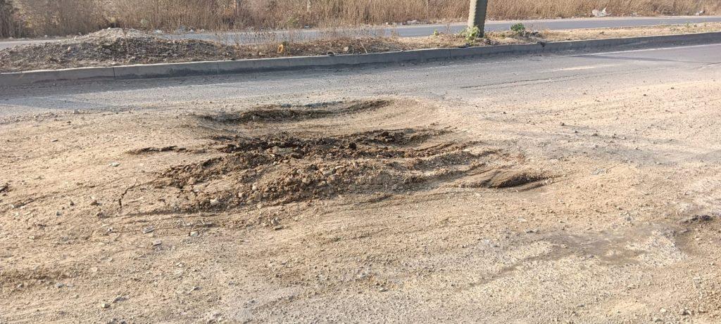 Death pits on state highway near Khodiyar temple near Sihore; Deteriorating condition of highways
